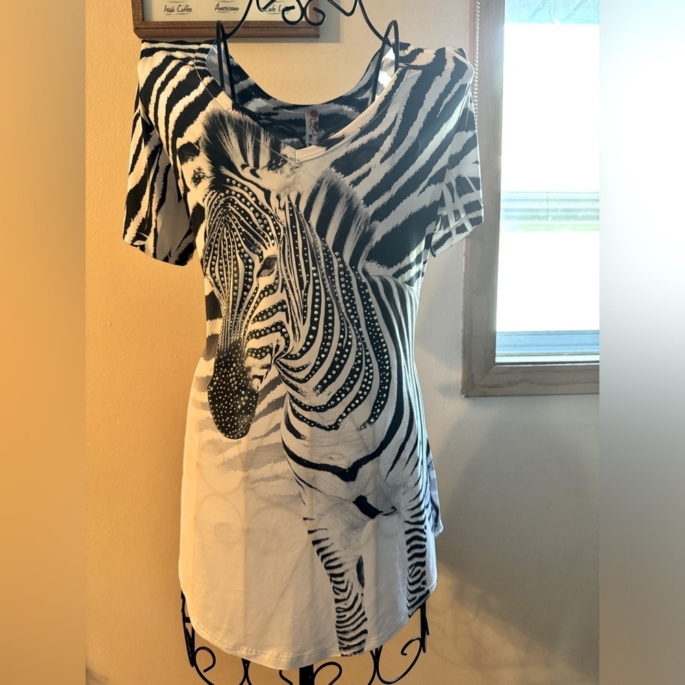 Bejeweled zebra top, size small